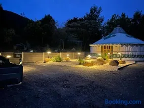 Warburton Stays Everybody Yurt's - Image 1