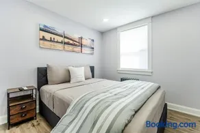 Modern 2BedRooms 1King 1Queen Size Bed Near Center City, BOK Bar, Passyunk Square More! - Image 1