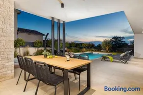 Villa Abarica by Villsy - with heated pool, sauna, jacuzzi - Image 3