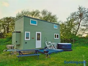 Bracken Heights - Image 1