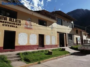 Hostal Pachar - Image 1