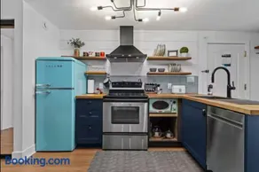 5 min Saint-Sauveur Best Suite with View and fireplace - Image 4