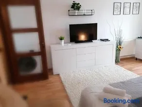Nexus Studio Deluxe - Image 1