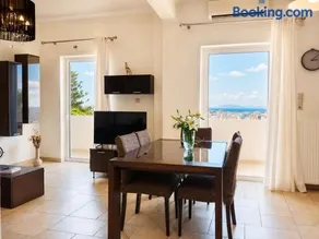 Canvas Nest Corinth- Sea & City View - Image 3
