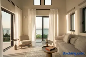 Sundara Estate, Exclusive Seaview Villa with Grand Pool & Direct Beach Access - Image 5