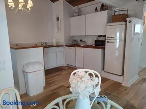 Bungalow Beach Resort - Image 4