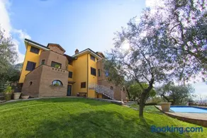 Villa C Luxury Estate - Image 3
