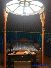 Iloons yurt - Image 3