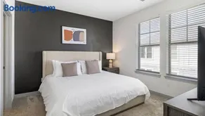 Landing Modern Apartment with Amazing Amenities (ID1167X724) - Image 3