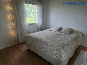 Small cottage - Image 2