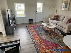Newly Renovated Guest House - Image 3