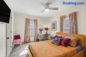 Cozy 2BR Near Ohio State - Private Yard - Parking - Image 4