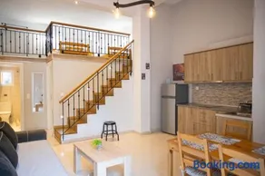 Filippou Luxury Apartments - Image 1