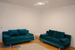 Double room, shower, toilet - Image 3