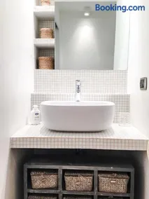 Lovely Central Apartment - Image 2