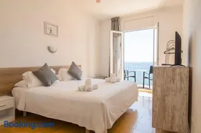 Hostal La Llagosta - Image 3