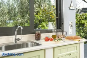 Mylos Apartments - Image 2