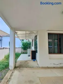 บ้านเดียวหรูทั้งหลัง สำหรับพักตากอากาศ 2 ห้องนอน 2 ห้องน้ำ - Image 2