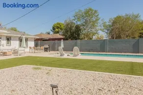 Modern Arcadia Lite Oasis Pool Heater BBQ - Image 3