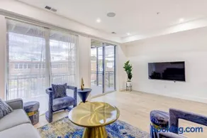 Capitol View 3 DC Penthouse with Rooftop view Free parking and WiFi WIFI - Image 2
