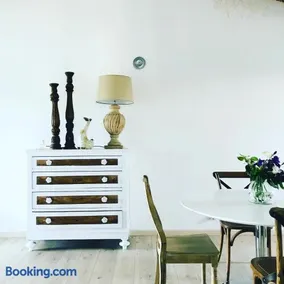 Castel Apartment - Image 1