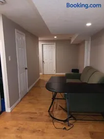 Kitchener -WLU BNB-Minutes To University of Waterloo, Conestoga College,Buses,Airport - Image 3