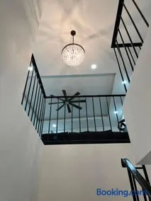 Beachfront 4 BR Penthouse - Pool Steps to Beach & Mins to Downtown - Image 5