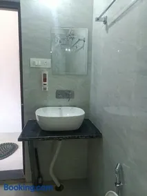 Rishwasha hotel - Image 2