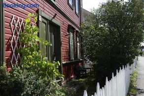 Sjarmerende hus i sentrum - Image 1