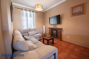 VILLA ELISABETH con Piscina Climatizada, Terraza, Chimenea - Image 2
