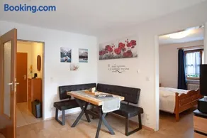 Reindler Modern Retreat - Image 5