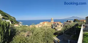 Hotel Lucia - Image 2