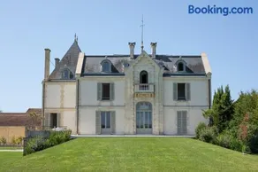 Etablissement de charme à 10 minutes des Châteaux viticoles - Image 1