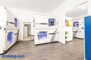 Space Home Apartment - City Hall - Image 2