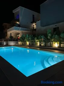 Kyan Executive Suites - Image 1