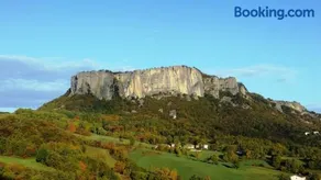 Pietra di Bismantova Short Lets - Image 3