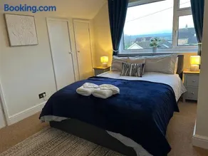 5 Edgebury - Image 1