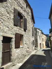 Maison de village en pierre confort familial - Image 3