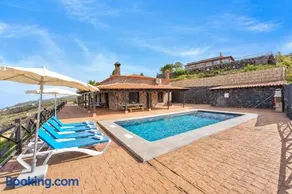 CERCADO DEL MEDIO, CHALET con PISCINA PRIVADA - Image 2