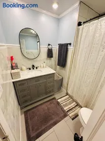 The Peaceful Perch 1BR Double - Shared Home - MetLife & Philly FIFA 2026 Access - Image 3