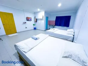 Riang Ria Resort - Image 2