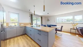 Homely Stay Greenfield Residence - 2BR House with Private Garden & 2,5 Bathrooms - Image 3
