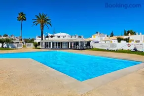 Townhouse Aldeia do Golfe - Elegante com piscina em Vilamoura - Image 2