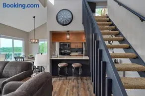 Red Oak 916 - Image 1