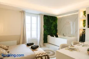 Suite Maiora - Premium - Vue Loire & Spa - Image 1