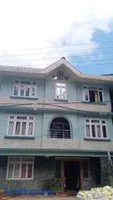 Hotel Happy Home - Image 1