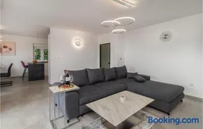 Lovely Apartment In Kostrena With Swimming Pool - Image 4