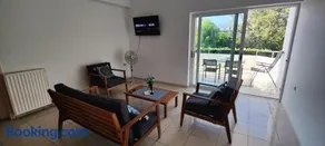Comfortable and spacious apartment opposite a park in Chania with parking - Image 2
