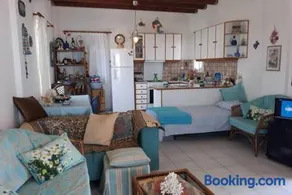 Village house in Paros - Image 4