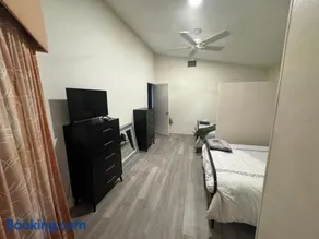 Walker's Rental Property of Lakeland - Image 2